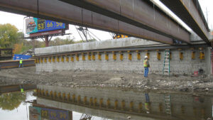 Construction and damming of the grand avenue bridge.